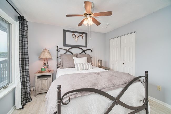 APT-8 - 317 5 Th Ave, Condo with 2 bedrooms, 1 bathrooms and null parking in Manistee MI | Image 19
