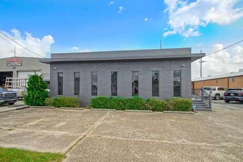 621 Hickory Ave, Harahan, LA, 70123-3106 | Card Image