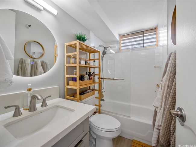 Fully remodeled bath! | Image 16