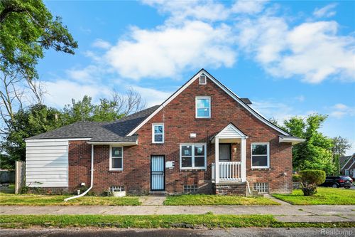 16216 Greenview Ave, Detroit, MI, 48219-4157 | Card Image