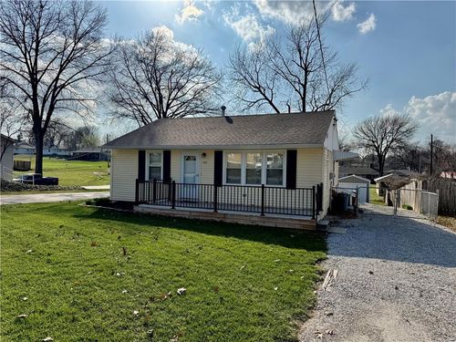 312 Morningside Dr, Richmond, MO, 64085-1936 | Card Image