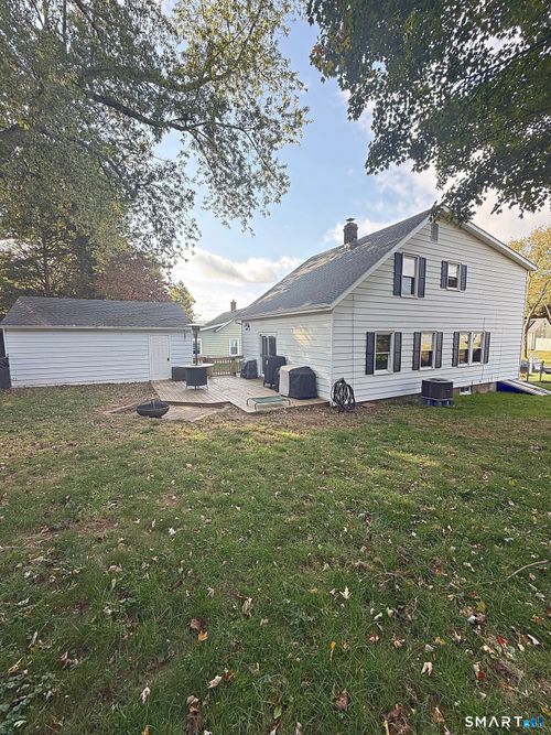 32 Reservoir Rd, Vernon, CT, 06066-4523 | Card Image