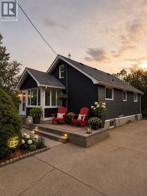 1027 Colborne Rd, Sarnia, ON, N7V3K6 | Card Image