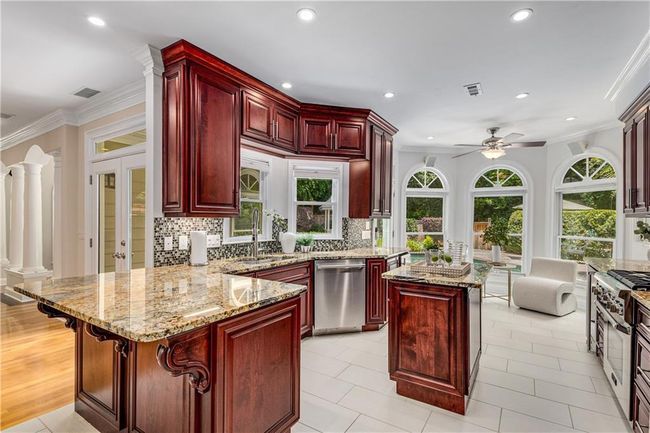1078 Shady Valley Pl Ne, House other with 3 bedrooms, 3 bathrooms and null parking in Atlanta GA | Image 14