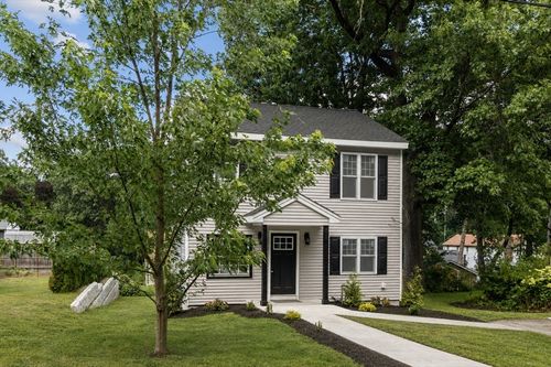 40 Nonquit St, Worcester, MA, 01604 | Card Image
