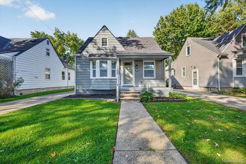9943 Tecumseh, Redford, MI, 48239-2226 | Card Image