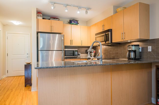 b202 - 8929 202 Street, Condo with 1 bedrooms, 1 bathrooms and 1 parking in Langley BC | Image 16
