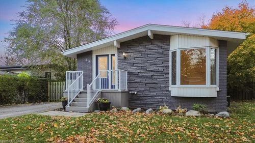 418 Norrie Cres, Burlington, ON, L7L3S5 | Card Image