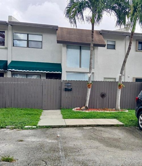 11338-11339 Sw 71st Ln, Miami, FL, 33173-1916 | Card Image