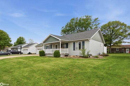 421 E Becky Ln, Mount Pleasant, IA, 52641-1274 | Card Image