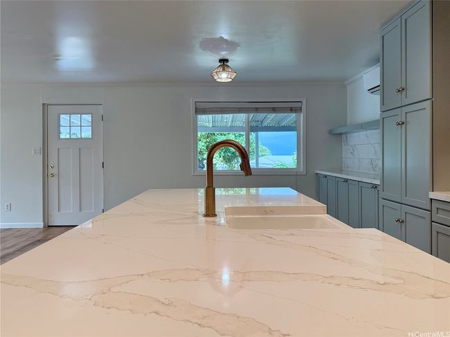 striking marble countertops | Image 5
