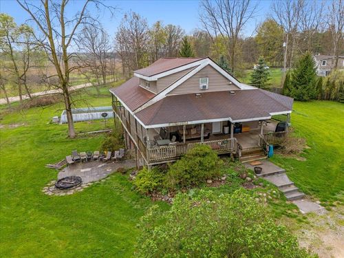 6475 Center Rd, Fenton, MI, 48430-9034 | Card Image