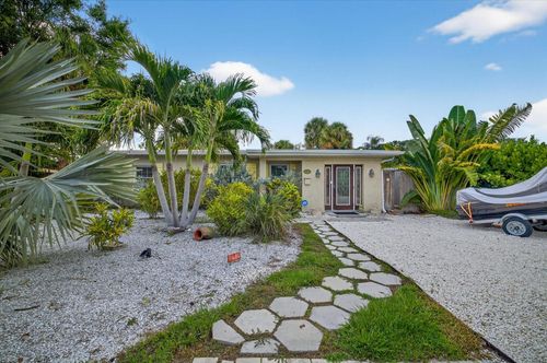 6389 2nd Ave N, ST PETERSBURG, FL, 33710-8419 | Card Image