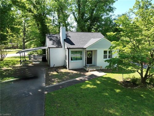 1120 Manning St, Eden, NC, 27288-5956 | Card Image
