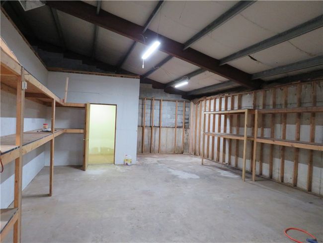 45 W Main St, Home with 0 bedrooms, 0 bathrooms and 12 parking in Sharpsville PA | Image 15