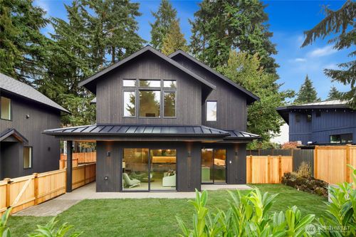 6816 128th Ave Ne, Kirkland, WA, 98033-8505 | Card Image