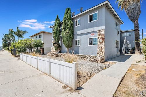 6925 Whitsett, North Hollywood, CA, 91605 | Card Image