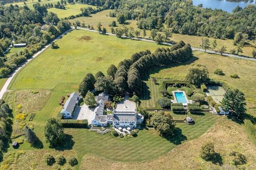 406 Wells Hill Rd, Lakeville, CT, 06039-2330 | Card Image