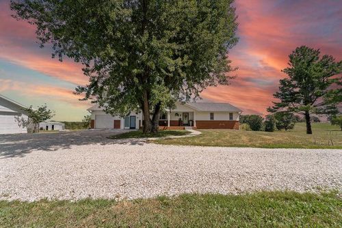 8430 County Road 349, NEW BLOOMFIELD, MO, 65063-1227 | Card Image