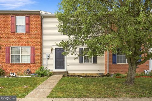 219 Surrey Club Ln, STEPHENS CITY, VA, 22655-2143 | Card Image
