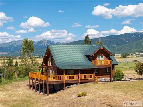 1102&1108 Pine View Ln, Driggs, ID, 83422 | Card Image