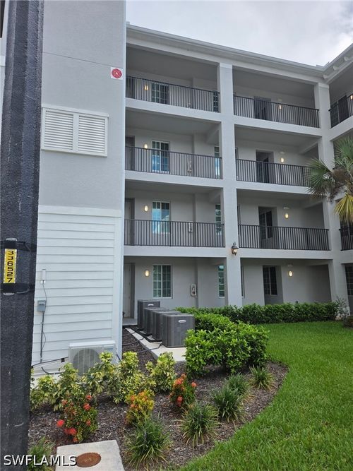 217-18421 Copperhead Ct N, Lehigh Acres, FL, 33936-7907 | Card Image