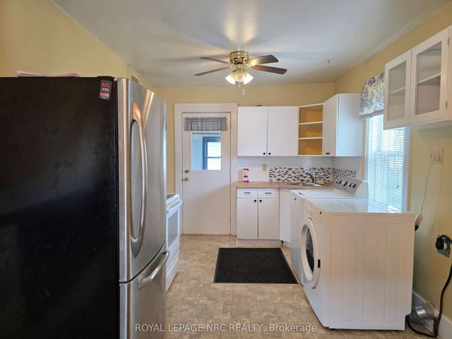 103 Main St E, House other with 2 bedrooms, 1 bathrooms and 2 parking in Port Colborne ON | Image 10