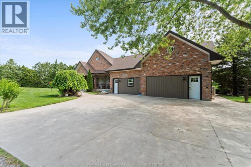 {{alt}} | Card Image