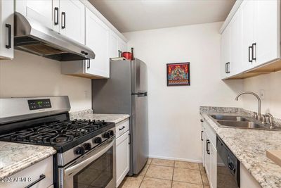 131 - 3828 N 32nd Street, Condo with 2 bedrooms, 2 bathrooms and null parking in Phoenix AZ | Image 3