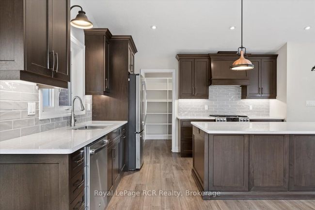 111 Macdonald Cres, House other with 4 bedrooms, 3 bathrooms and 4 parking in Grey ON | Image 12