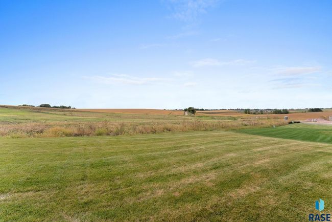 513 N Wildcat Dr, Townhouse with 3 bedrooms, 3 bathrooms and null parking in Sioux Falls SD | Image 62