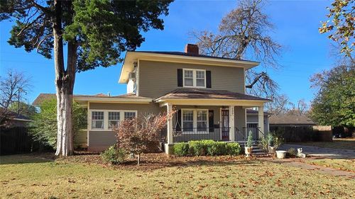 609 N Ash St, Pauls Valley, OK, 73075-2210 | Card Image