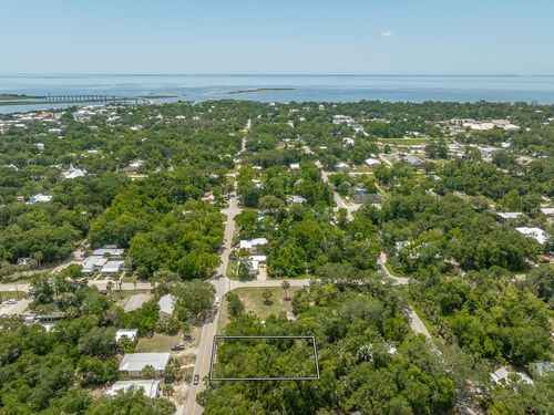 216 8th St, Apalachicola, FL, 32320-1308 | Card Image