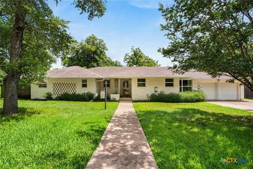 405 Downing St, Belton, TX, 76513-2049 | Card Image