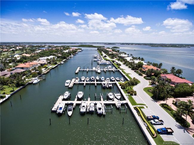 Full-Service Marina | Image 34