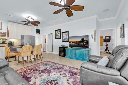 420 17th Court Gulf, Marathon, FL, 33050-2142 | Card Image