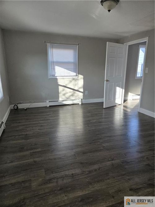 106 Main St, Sayreville, NJ, 08872-1175 | Card Image