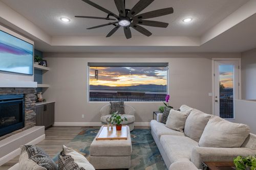396 S Cedar Creek Dr, Cedar City, UT, 84720-1345 | Card Image