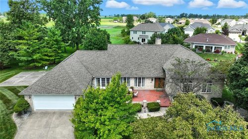 629 Hickory Ct, Bowling Green, OH, 43402-1400 | Card Image