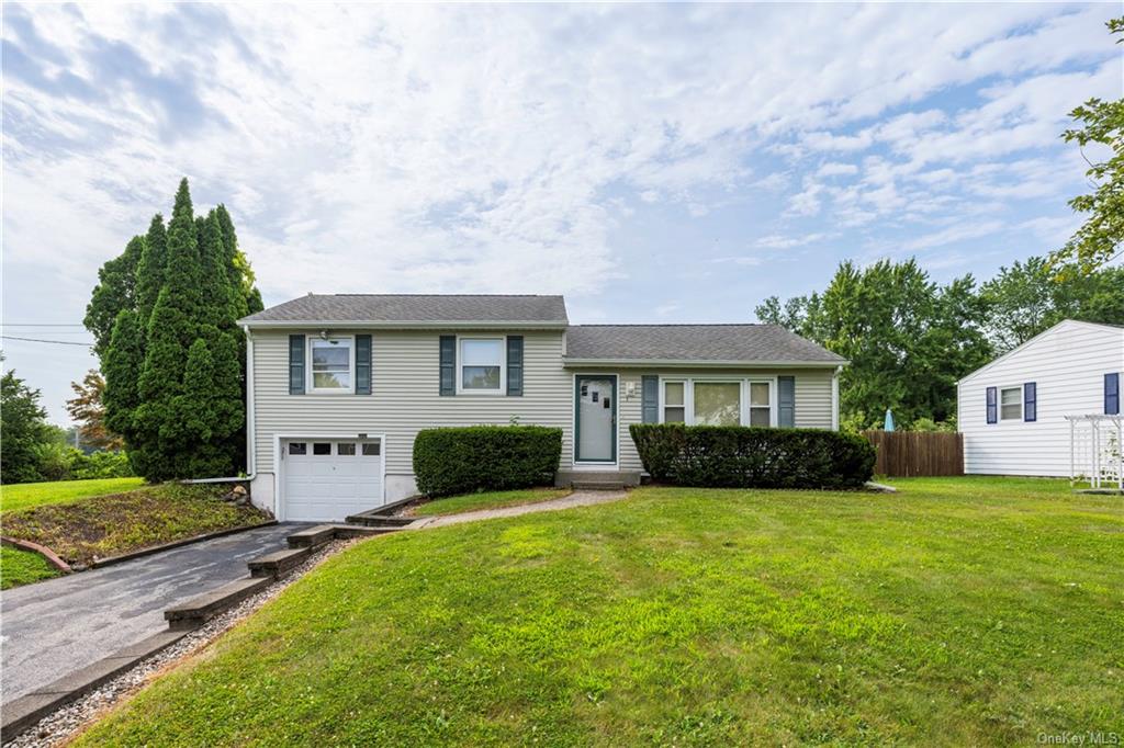 Benton Rd, Poughkeepsie, NY 12603