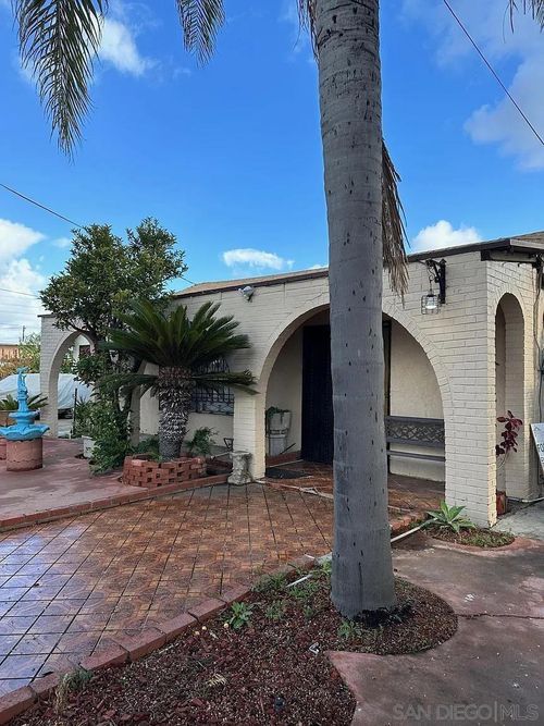 1903 A Ave, National City, CA, 91950-5606 | Card Image