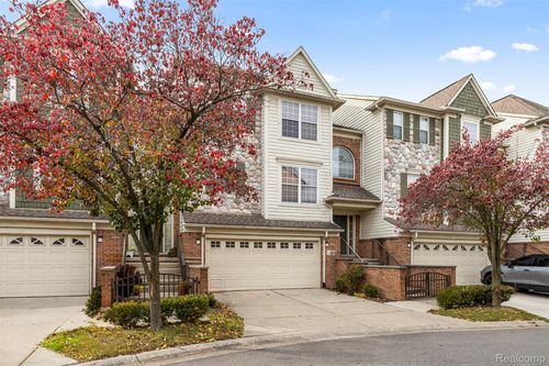 25 Bradford Ct, Dearborn, MI, 48126-4170 | Card Image