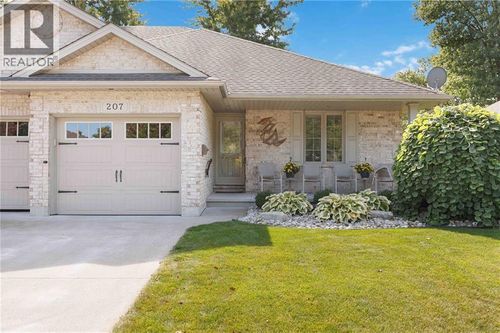 207 Cassandra Blvd, Sarnia, ON, N7S0A3 | Card Image