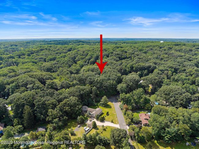 10 Edgewood Dr, House other with 5 bedrooms, 3 bathrooms and null parking in Holmdel NJ | Image 68