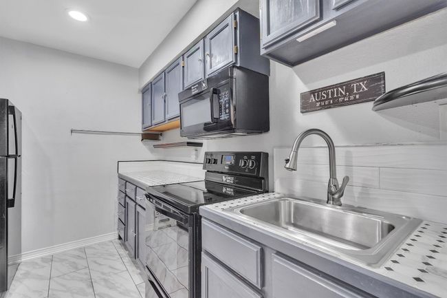 APT-209 - 2612 San Pedro St, Condo with 3 bedrooms, 2 bathrooms and 2 parking in Austin TX | Image 15