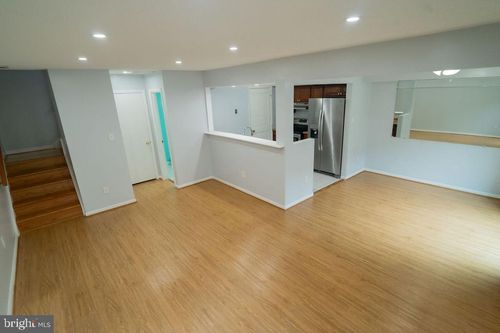8c-8027 Capistrano Pl, ALEXANDRIA, VA, 22309-1470 | Card Image
