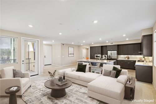111 Bowery, Irvine, CA, 92612 | Card Image