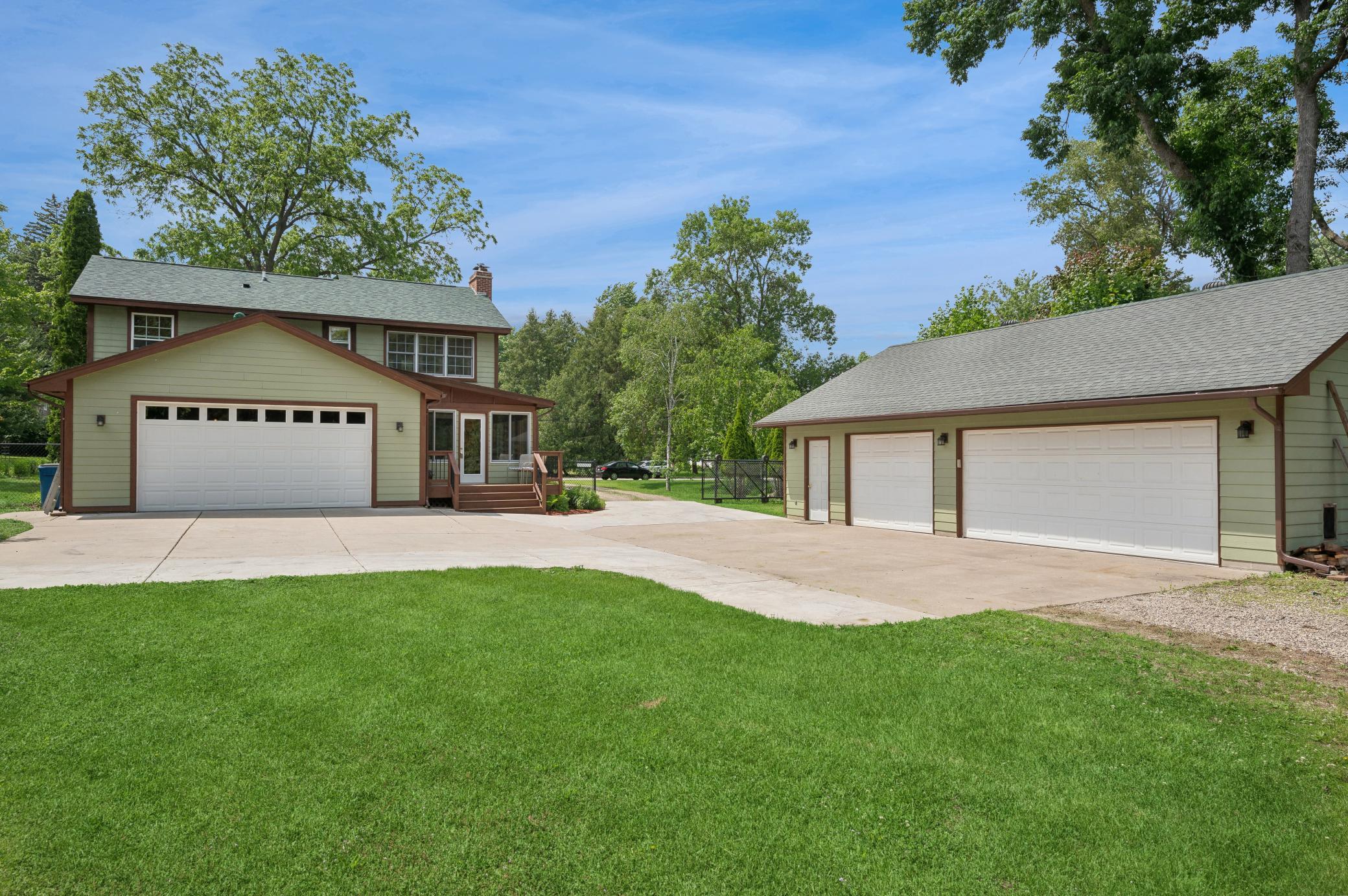 Farmington Rd, Hopkins, MN 55305