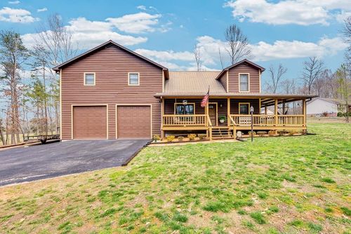465 Hickory Ln, Sparta, TN, 38583-6789 | Card Image