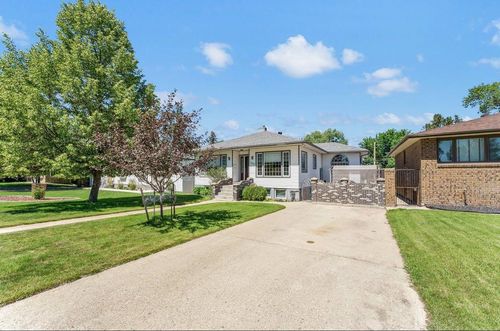 266 Prospect Dr Sw, Medicine Hat, AB, T1A4B6 | Card Image